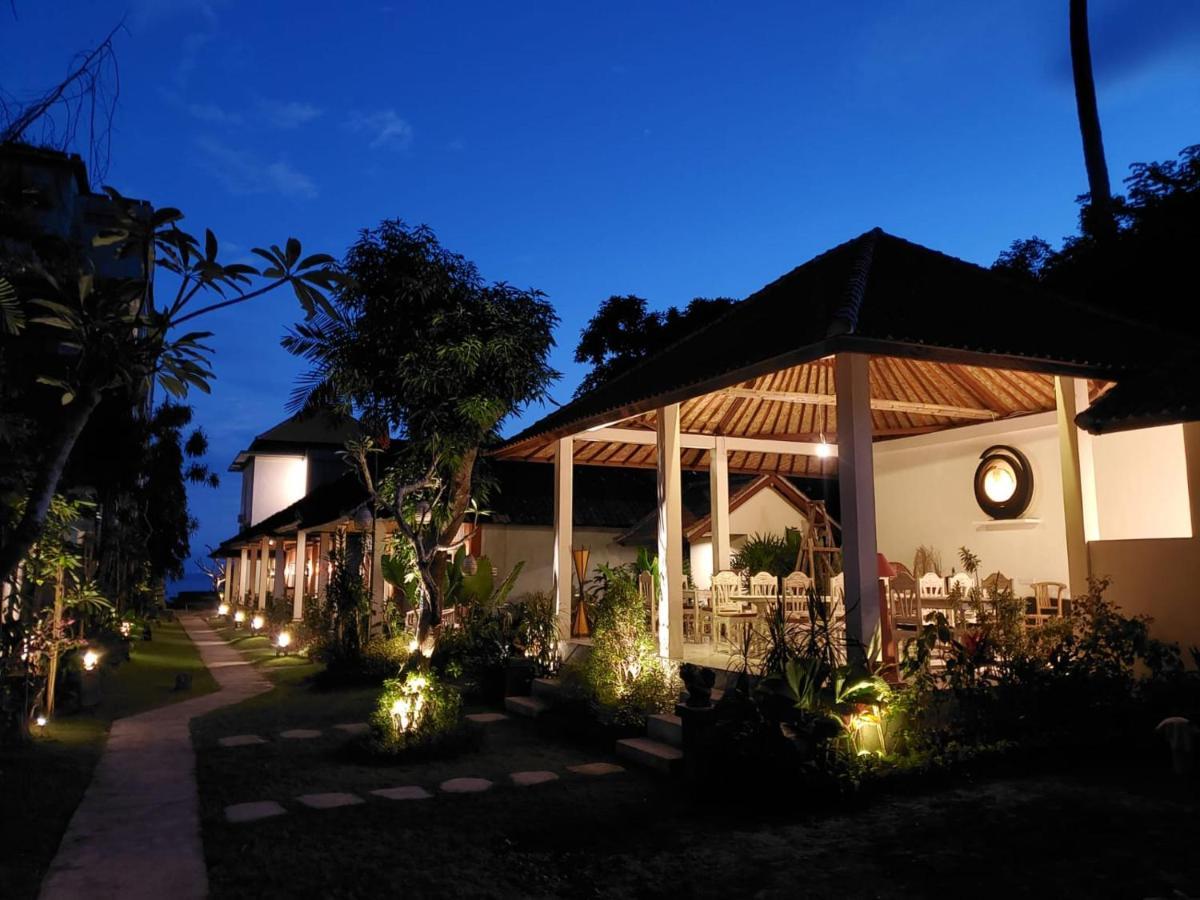 Utama Villas Beach Front Candidasa Экстерьер фото