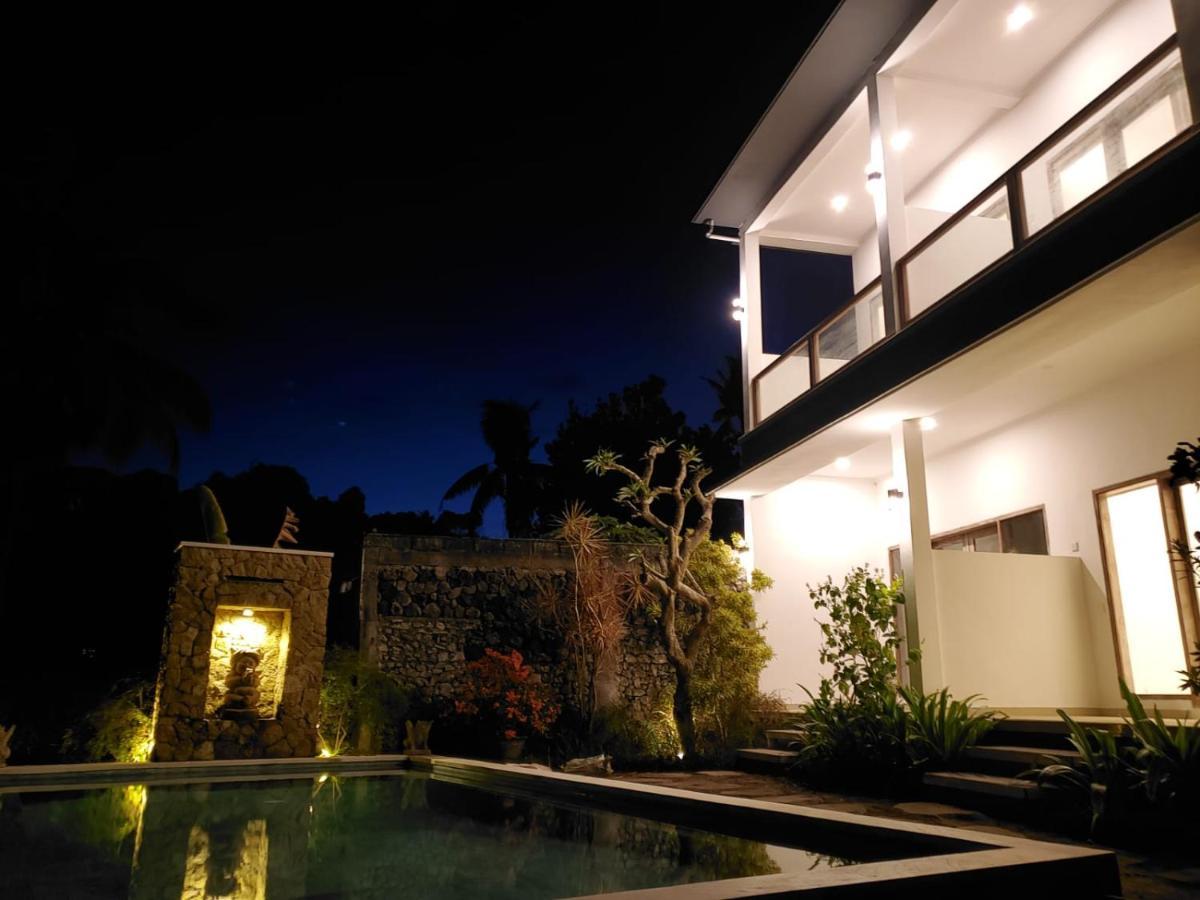 Utama Villas Beach Front Candidasa Экстерьер фото
