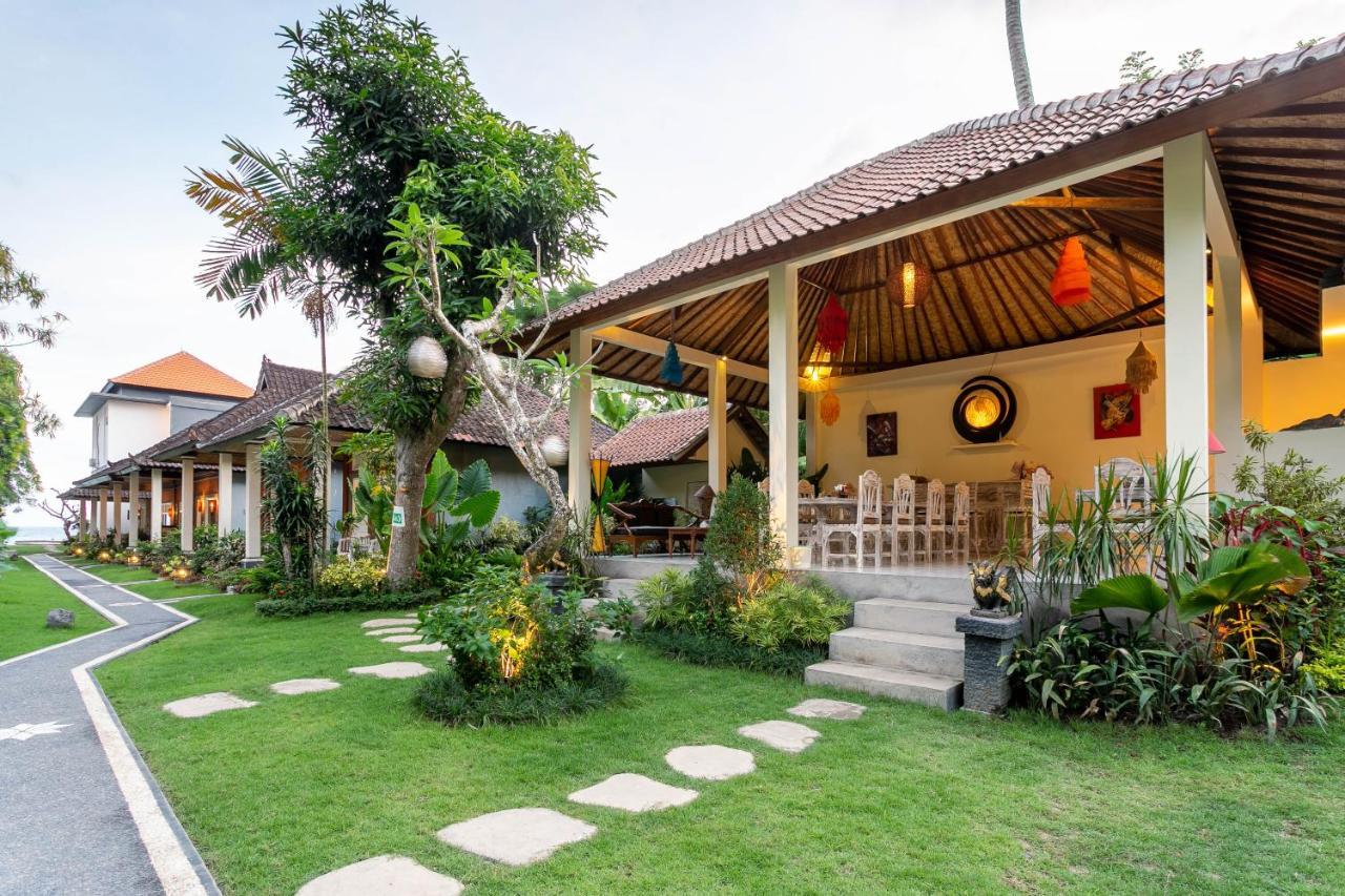 Utama Villas Beach Front Candidasa Экстерьер фото