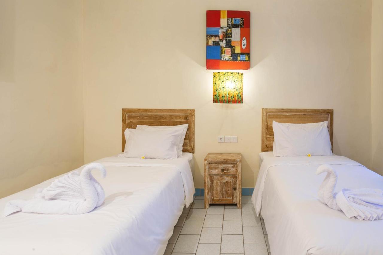 Utama Villas Beach Front Candidasa Экстерьер фото